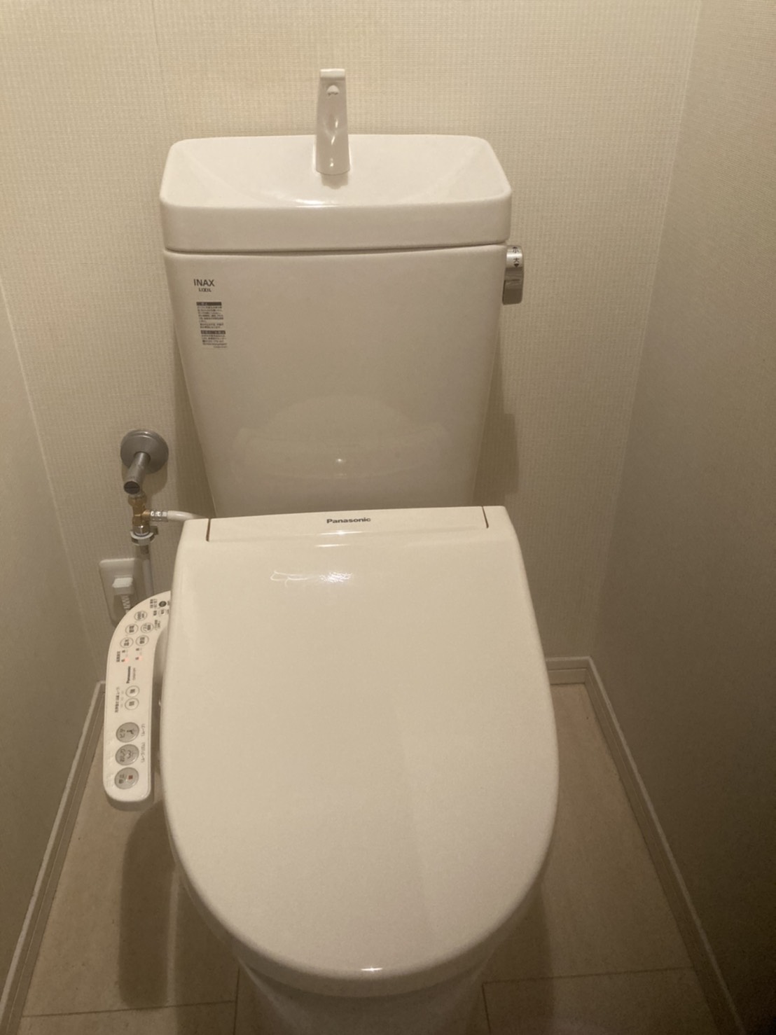 【兵庫県姫路市元町】トイレタンクのレバーが壊れて流せない。トイレ交換。 【公式】水漏れ・つまりを修理するなら【水