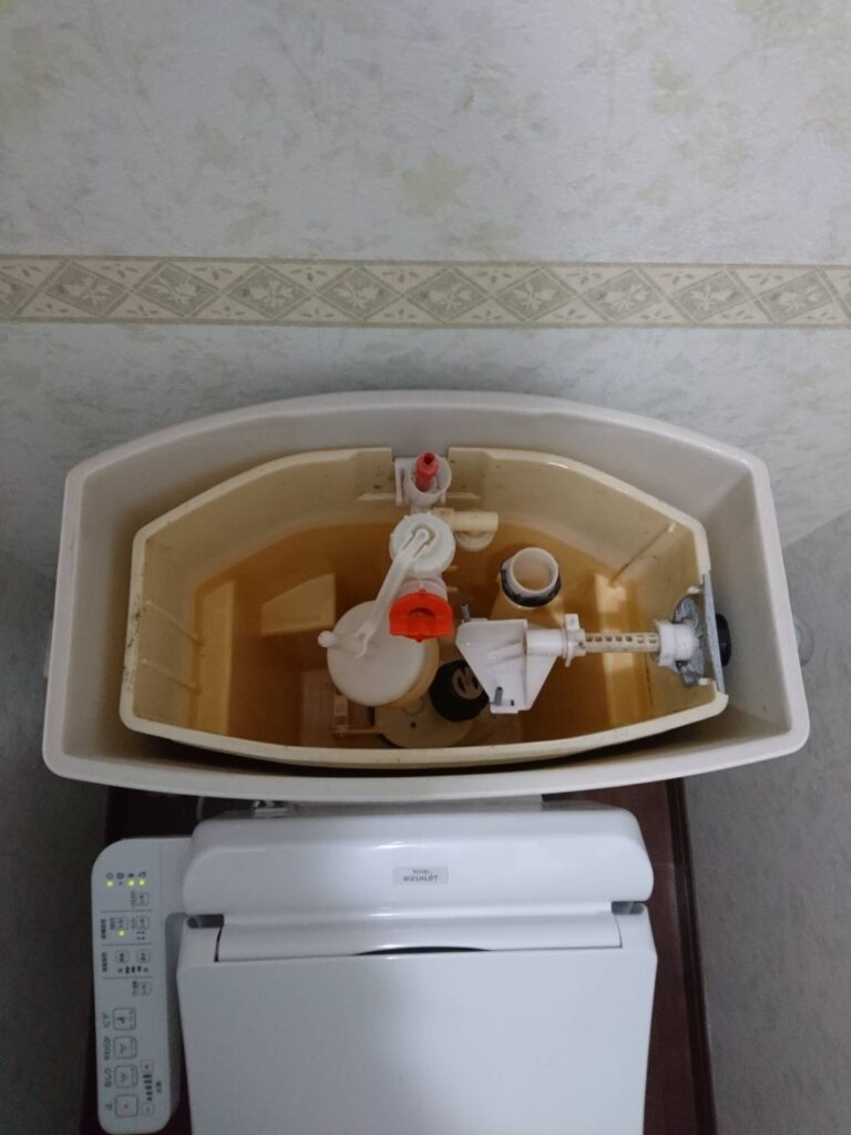 【長崎市大手】いつまでたってもトイレのタンクに水が溜まらない。ボールタップ・排水弁交換。 【公式】水漏れ・つまり
