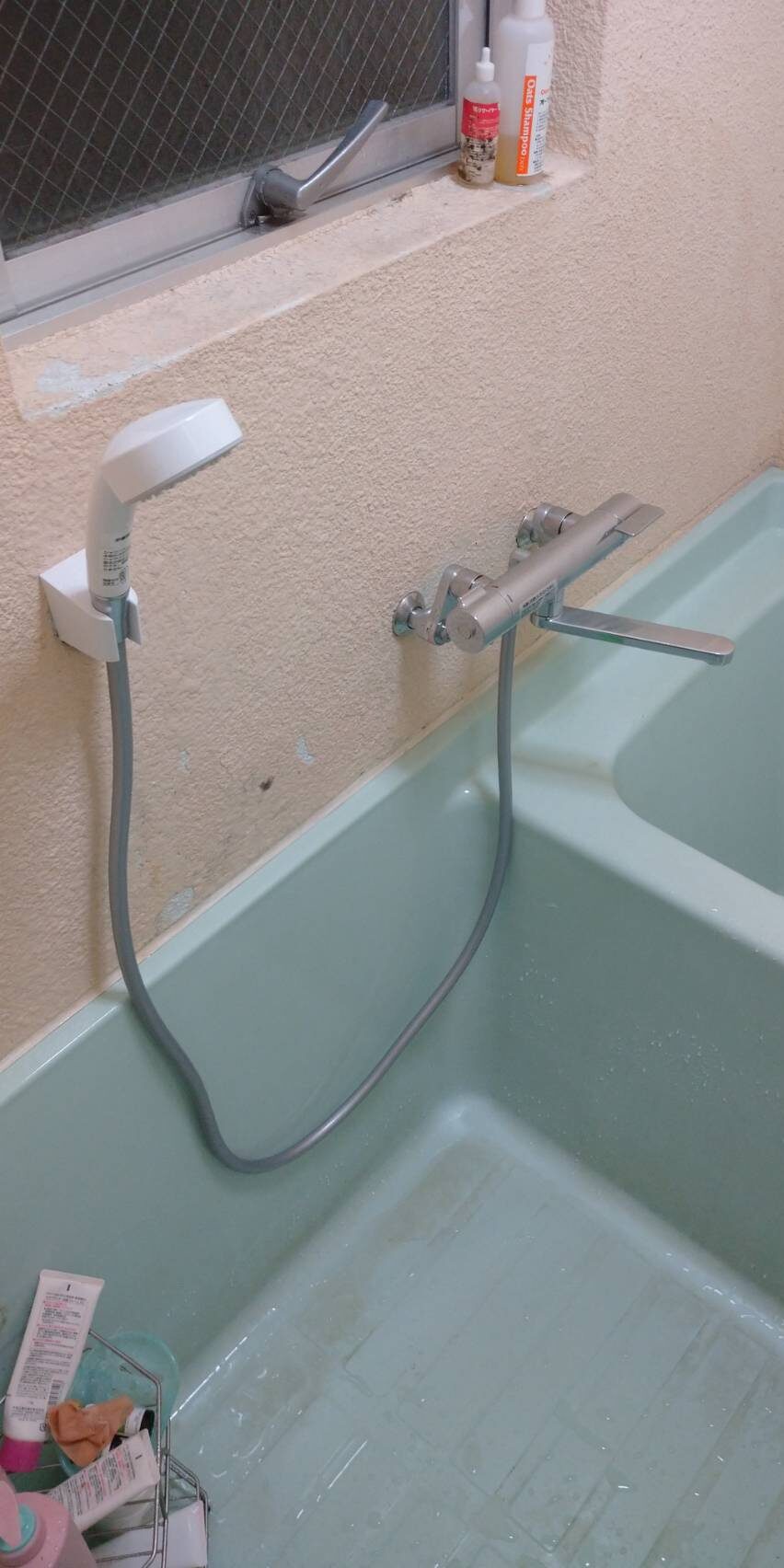 長崎市滑石 お風呂場のシャワーと蛇口の切り替えレバーが効かない 浴室サーモシャワー水栓交換 公式 水漏れ つまりを修理するなら 水のトラブルサポートセンター